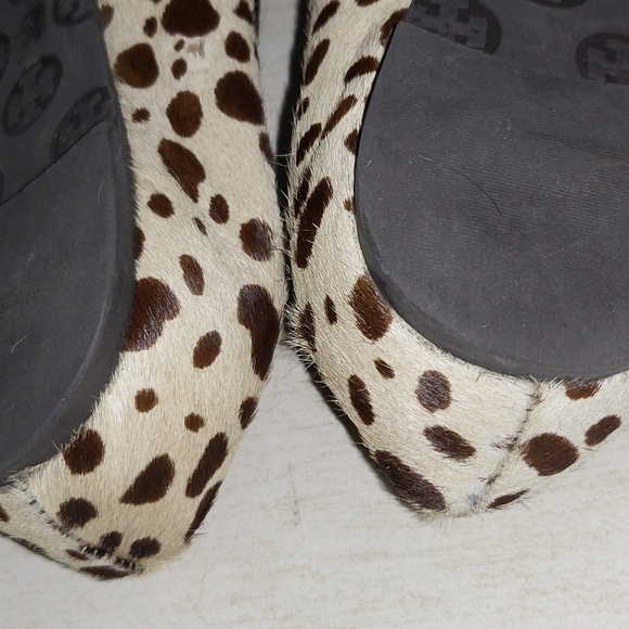 Tory Burch Lepoard Calf Hair Flats - Picture 7 of 7